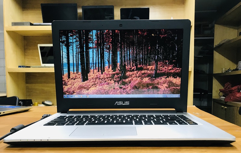 Laptop ASUS K46