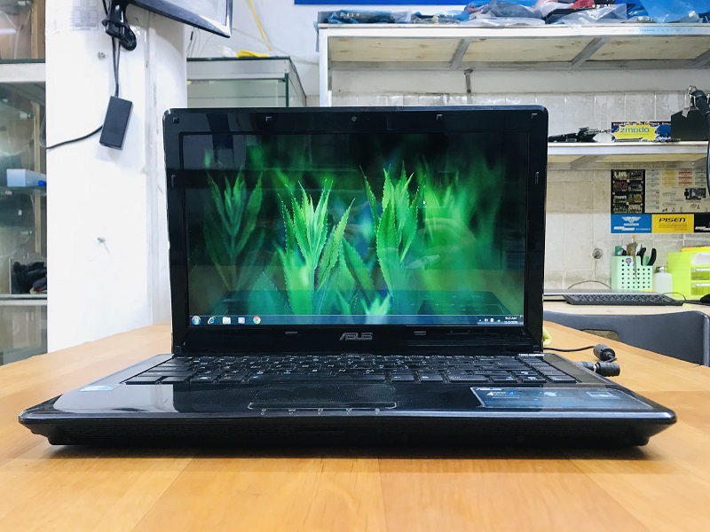 Laptop ASUS K42F