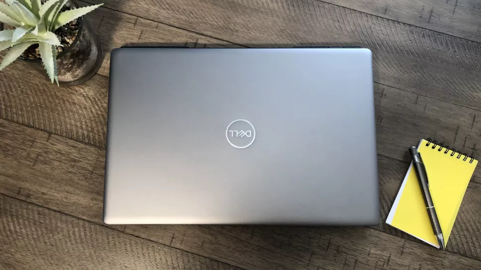 Đánh giá chiếc Dell Precision 7550- Mobile Workstation 2020