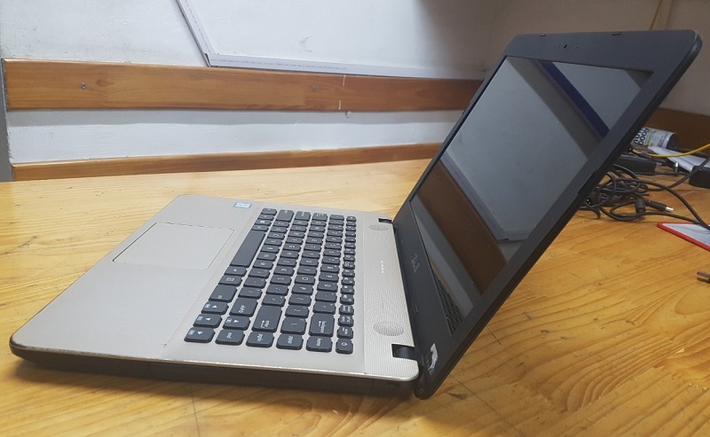 Laptop Asus X441UA cũ