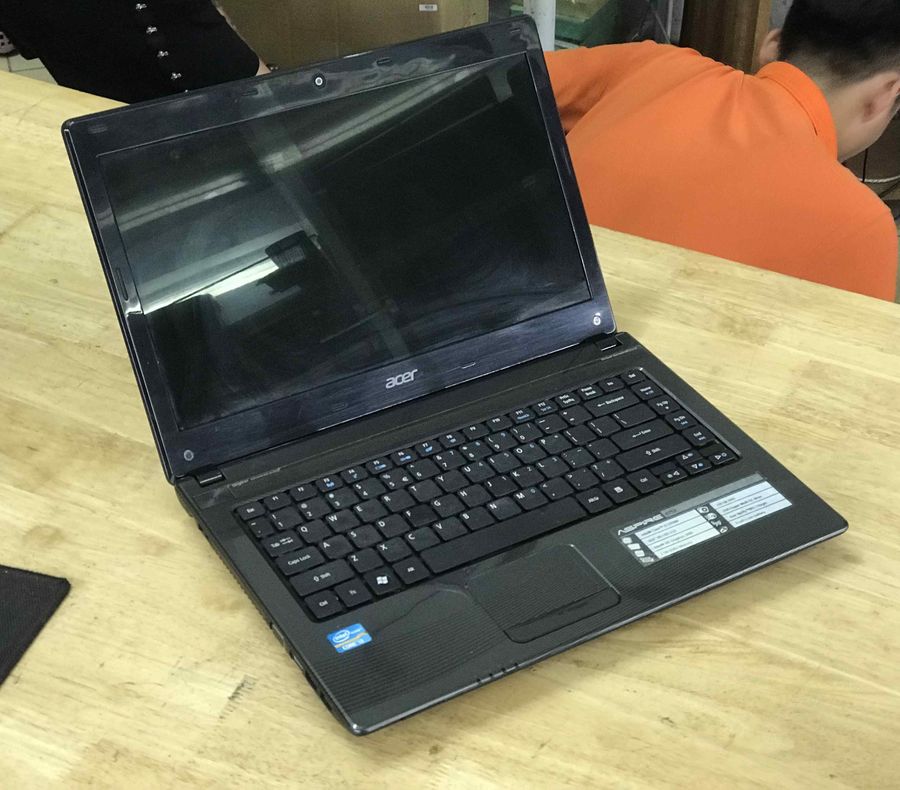 Laptop cũ Acer Aspire 4752