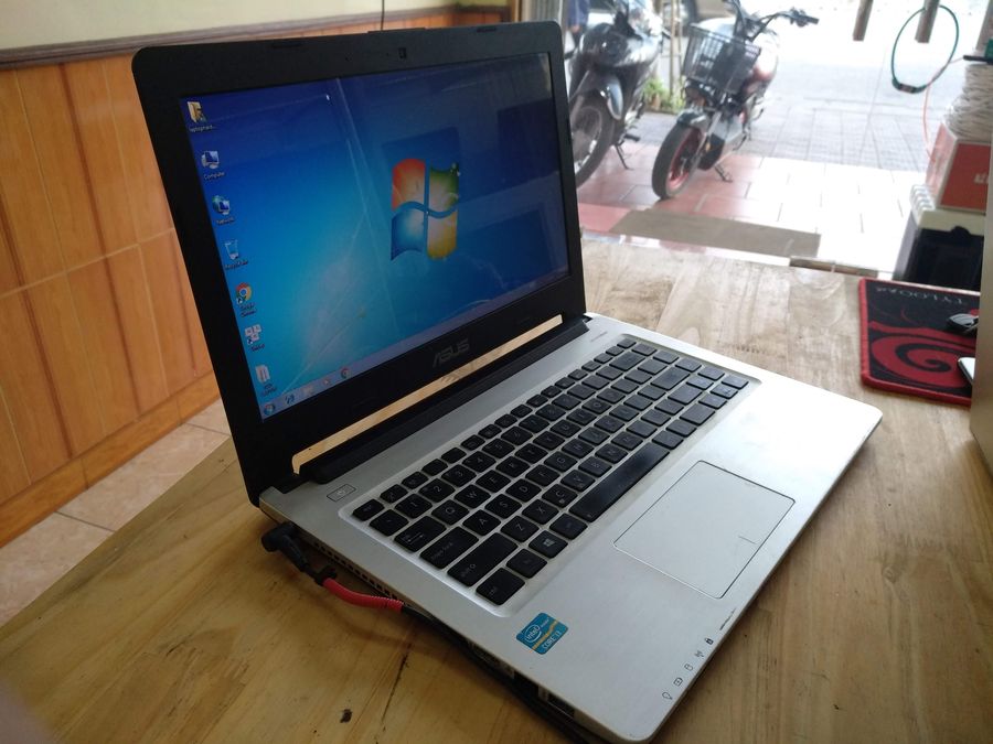 Laptop cũ Asus K46CA - i3 - Ram 2GB - HDD 500GB