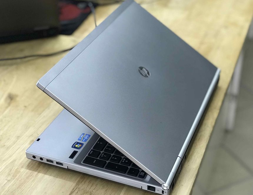 Laptop cũ Hp EliteBook 8560p i5 Card rời