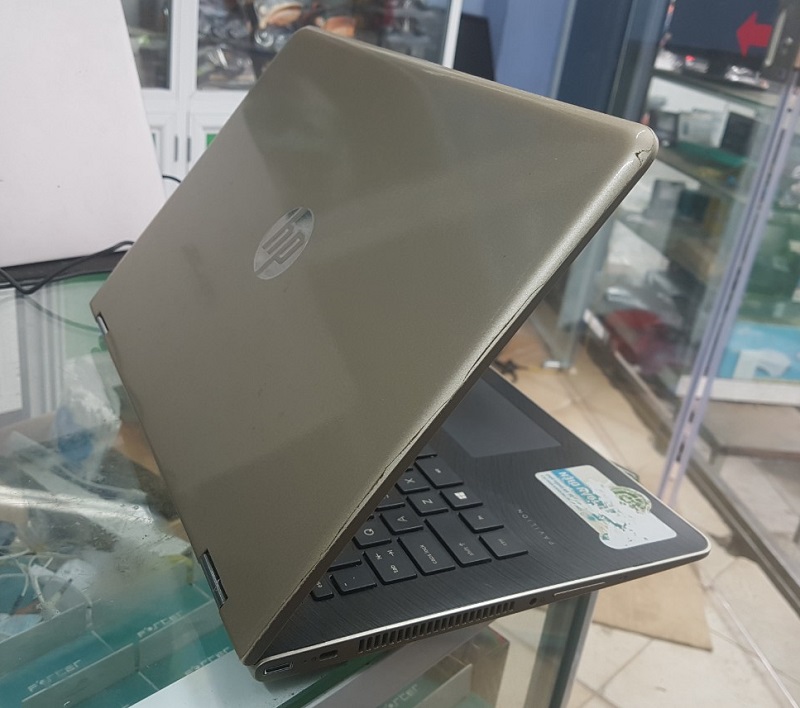 HP Pavilion x360 ba080TU