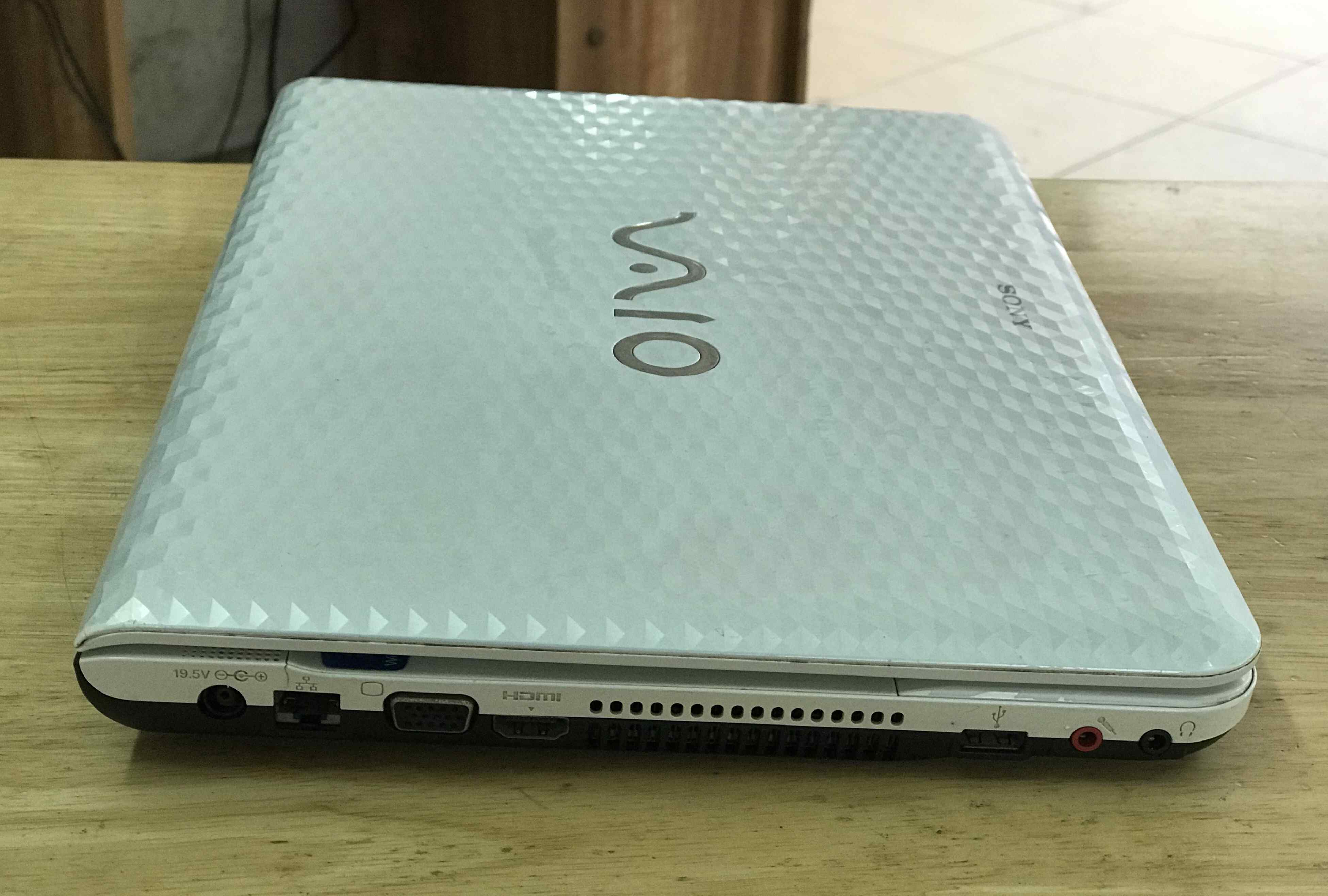 bán laptop cũ sony vaio vpc-eg core i3 giá rẻ