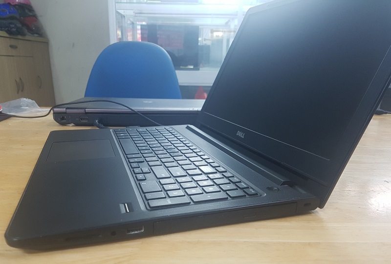 Laptop cũ Dell Vostro 15-3568 Core I7