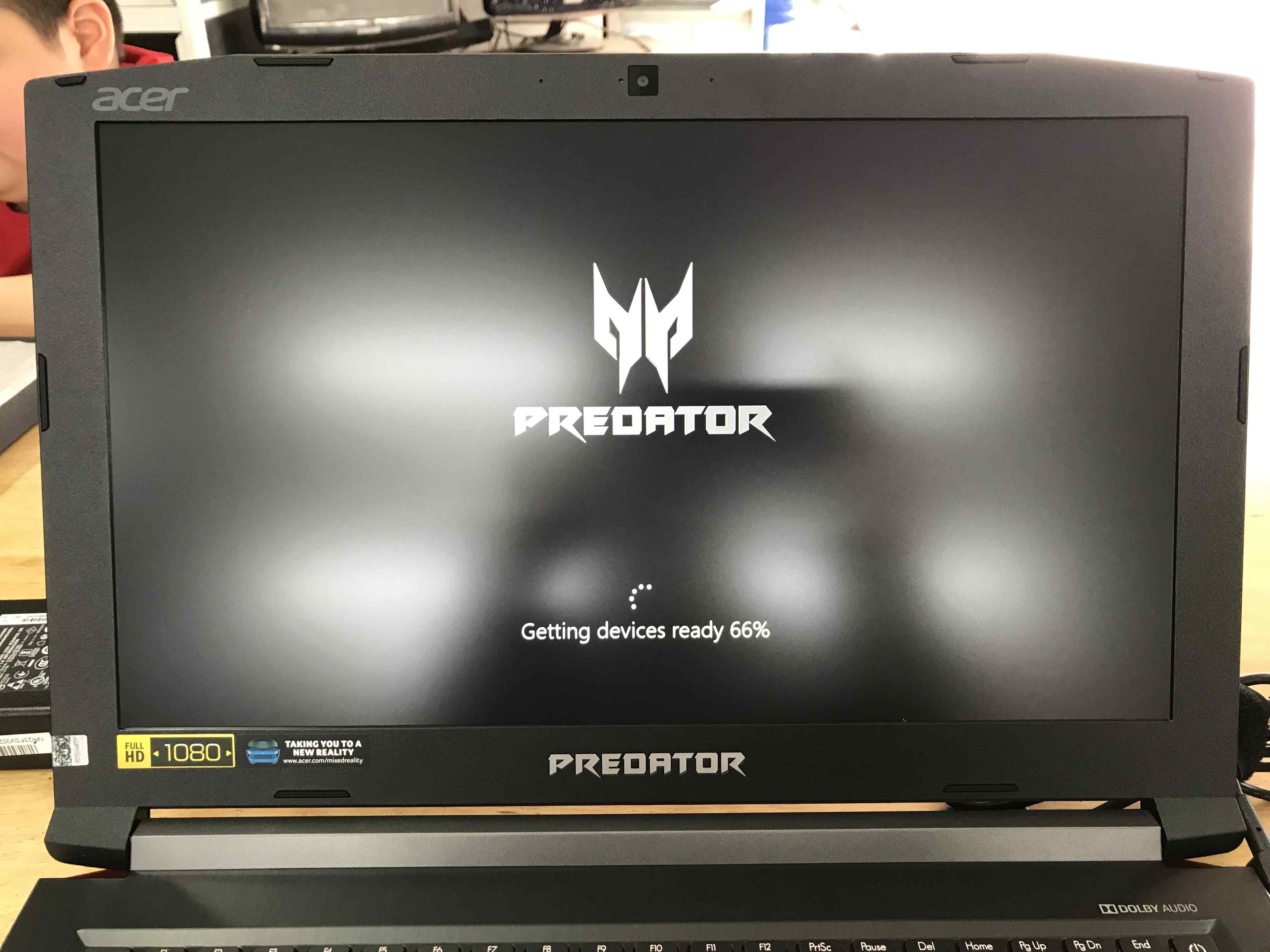 đánh giá màn hình laptop acer predator helios 300