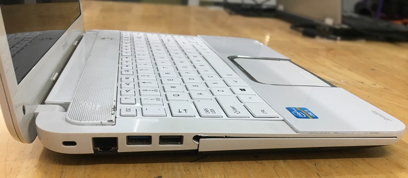 laptop cũ toshiba L840