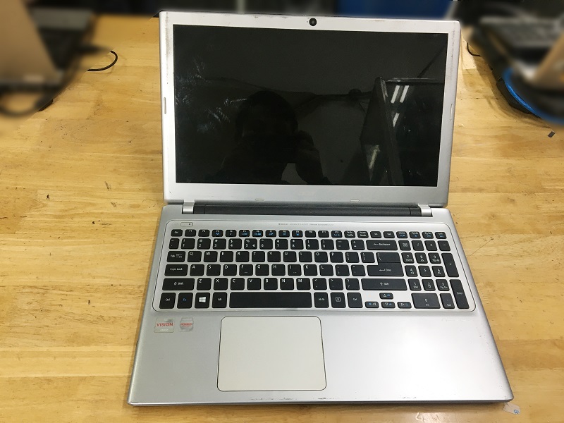 laptop cũ Acer Aspire v5-551