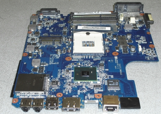 Main laptop toshiba L645