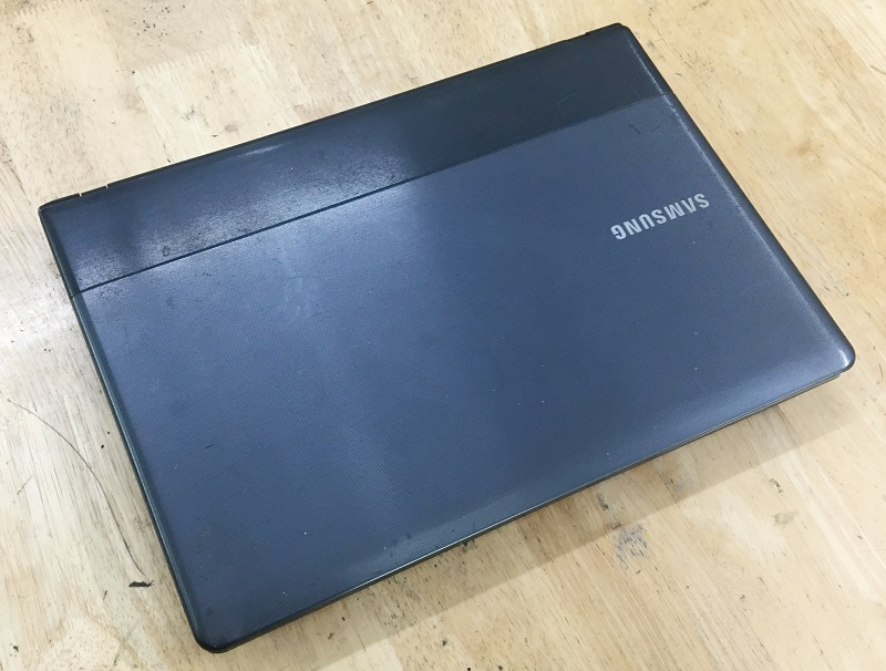 laptop cũ samsung NP300
