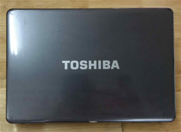 Vỏ laptop Toshiba l510