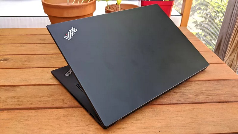 Đánh giá Lenovo ThinkPad X13 (AMD)